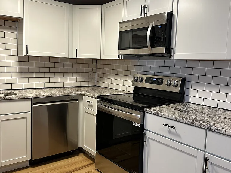 607 Bear St #202 — Photo 25