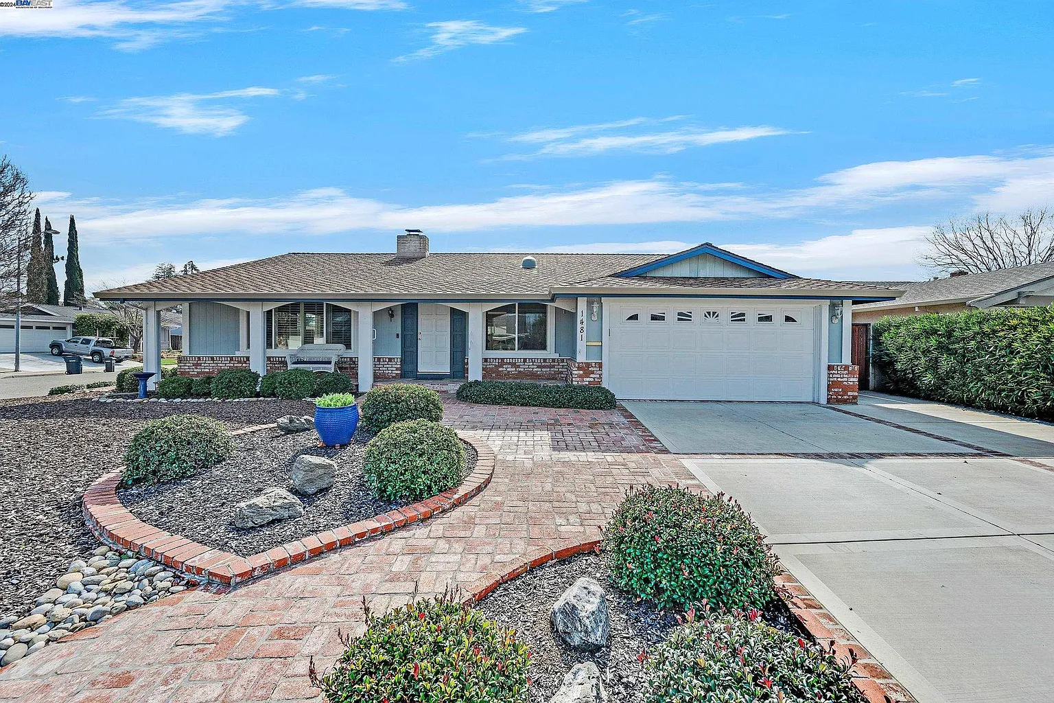 1481 Berlin Way photo 1