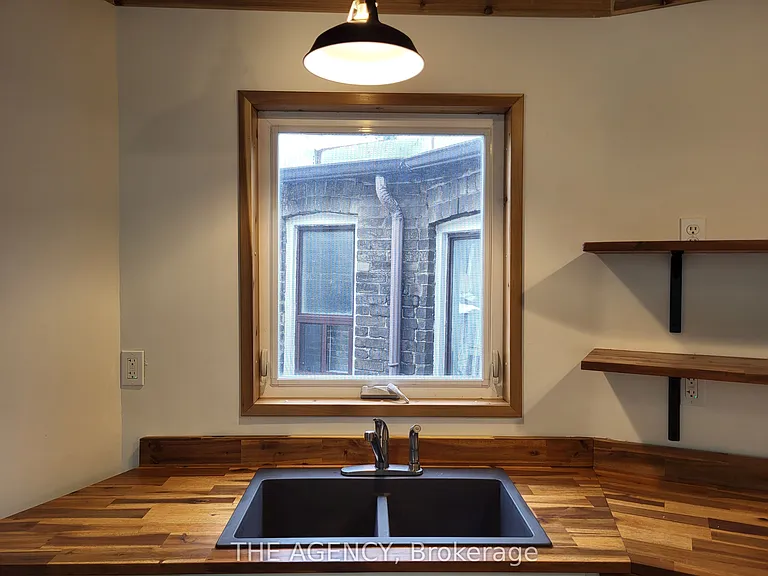 613 Delaware Ave N #UPPER — Photo 8