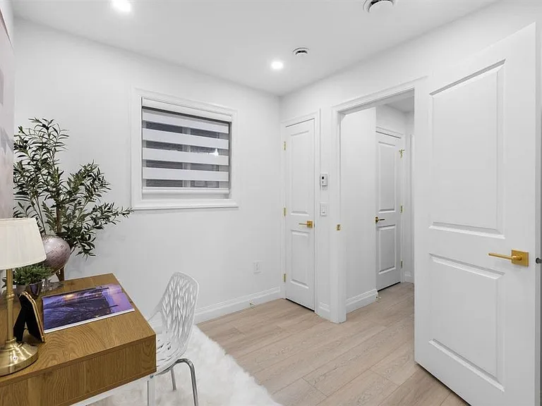 5130 Dominion St — Photo 3