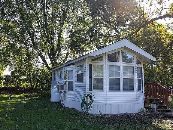 Lots of space between units