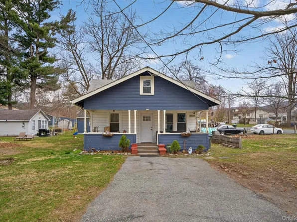 15 Court Avenue, Greenwood Lake, NY 10925