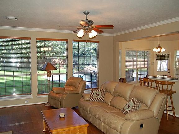 5th image of 1111 Ari Ct