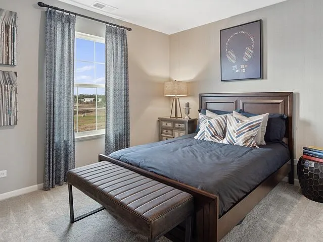 2724 Fieldcrest Dr — Photo 16