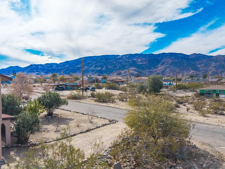 7565 Sherman Hoyt Ave — Photo 47