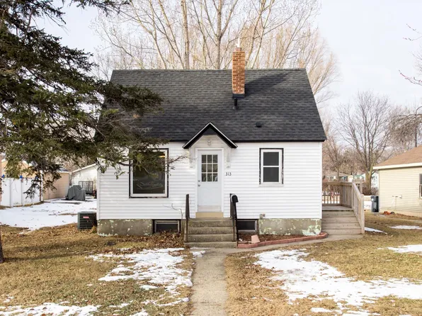 313 19th St N, Benson, MN 56215