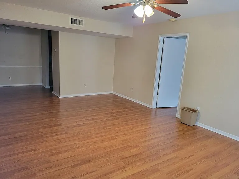 6606 De Moss Dr #604 — Photo 7