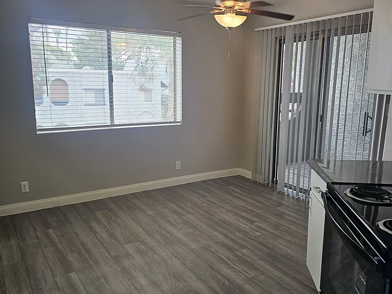 5231 Pioneer Ave #204 — Photo 7