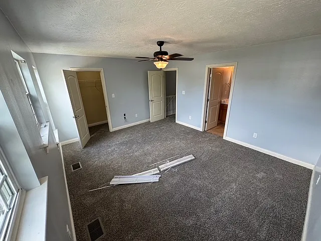921 McClanahan Ln — Photo 17