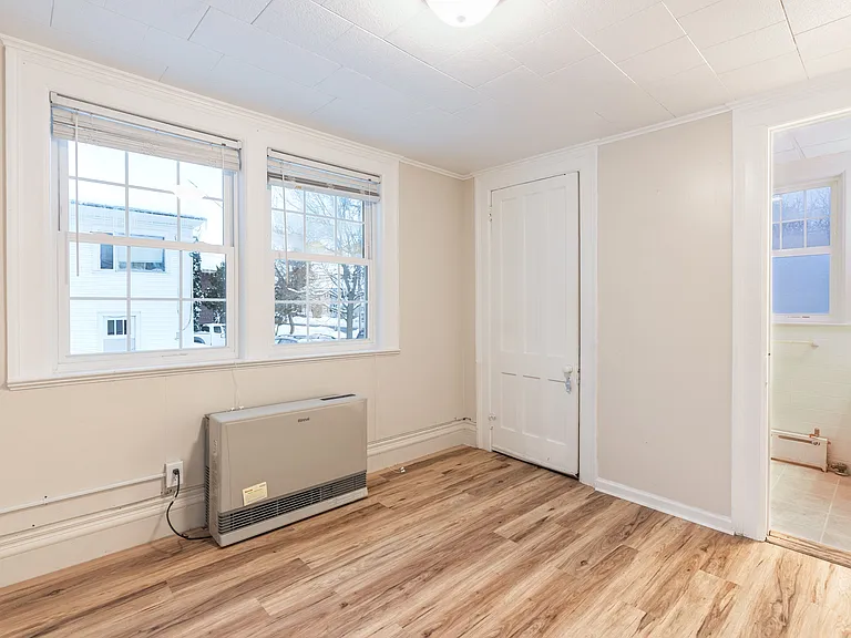 273 Paddock St #12 — Photo 10