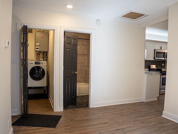 3rd image of 4839 N Saint Louis Ave #2
