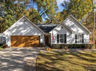 7189 Brookridge Dr, Denver, NC 28037