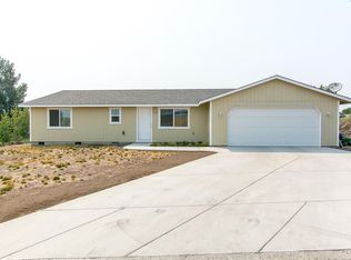 625 N Ephrata Ave, Connell, WA 99326