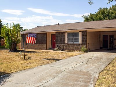1409 Avenue D, Graham, TX, 76450
