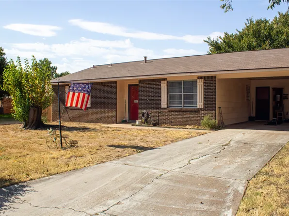 1409 Avenue D, Graham, TX 76450