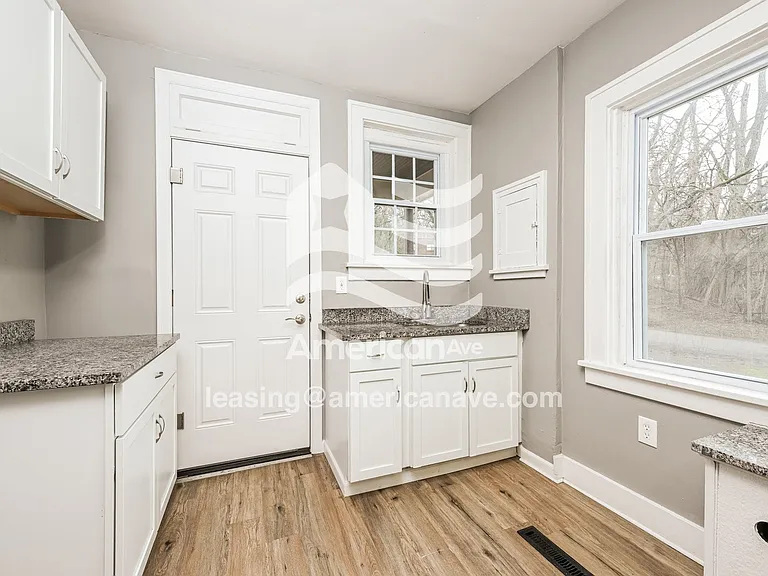569458_008_kitchen_14387193.jpg