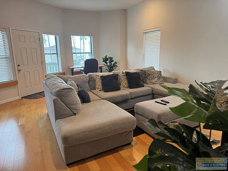 77 Santa Isabel Blvd #N2 — Photo 4