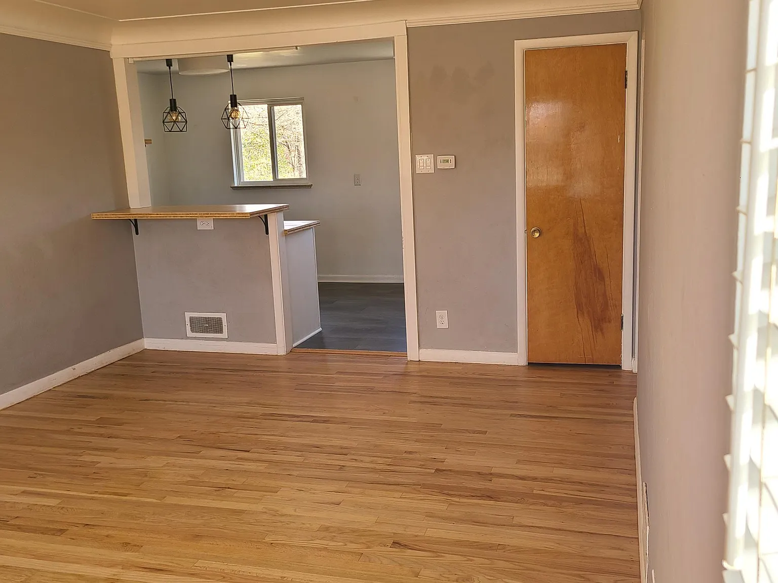 2 bed, 803 sqft, $2,000 — Photo 4