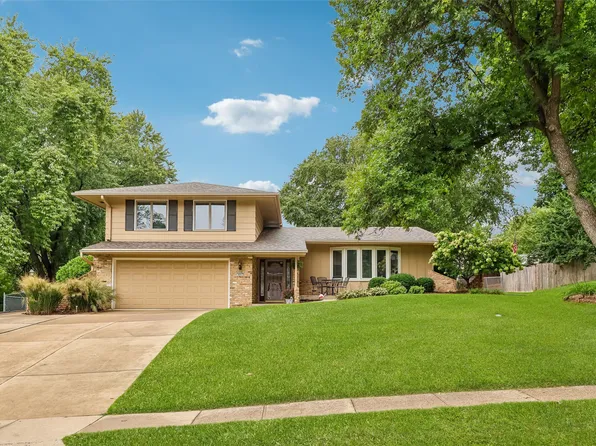 900 44th St, West Des Moines, IA 50265