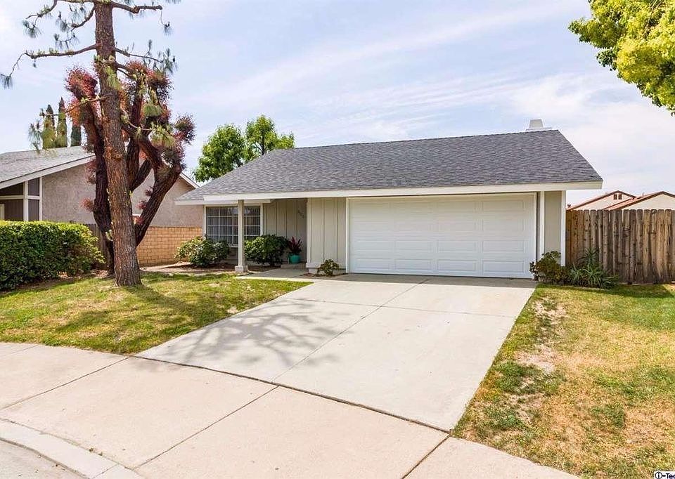 2nd image of 7526 Paramont Ct