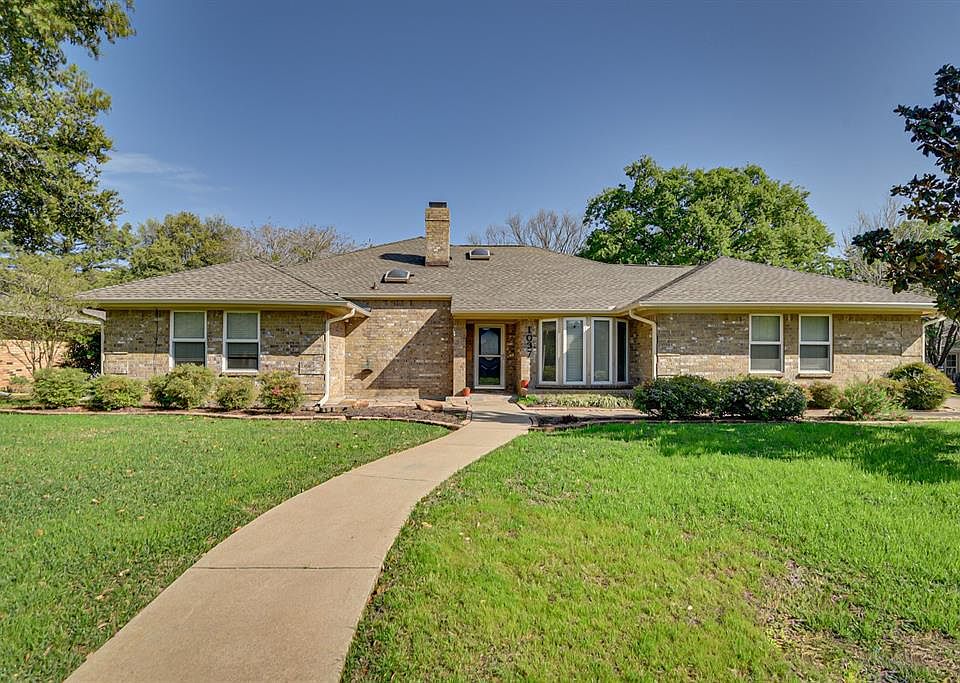 1st image of 1037 Cypress Pnt