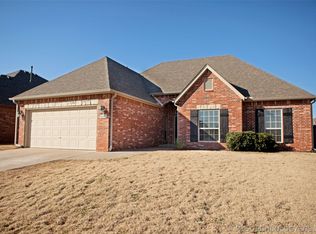 4606 S 177th East Pl, Tulsa, OK 74134