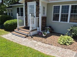 7018 Lakeshore Rd, Cicero, NY 13039