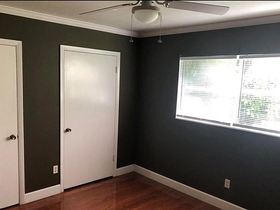 4th image of 3905 SW 26th Ter
