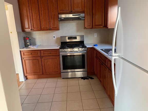 5th image of 4230 164th St Floor 3