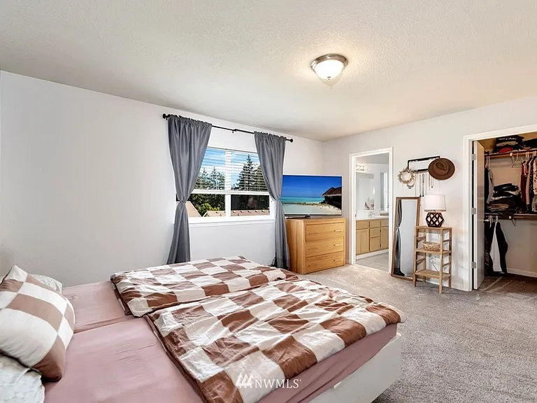 1106 Villanova St NE — Photo 15