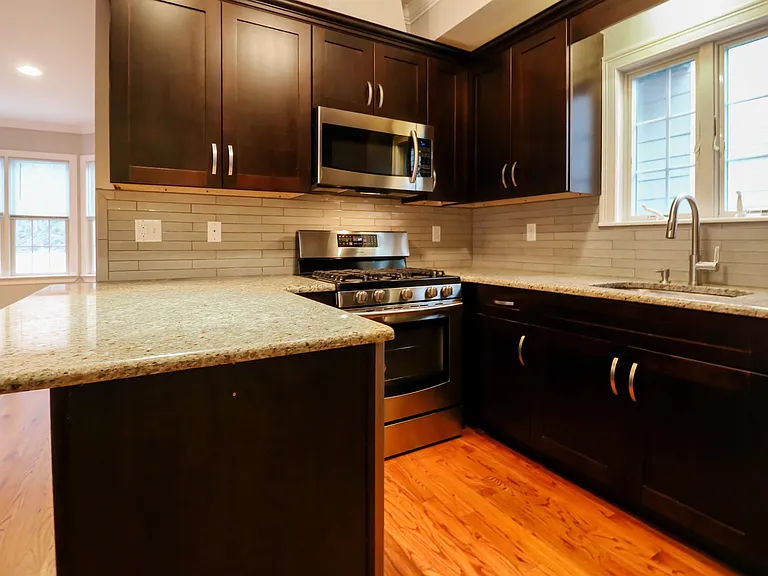 22 W 19th St #2 — Photo 3