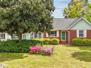 1410 Cross Link Rd, Raleigh, NC 27610