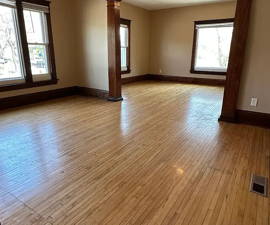 3200 Bloomington Ave #2