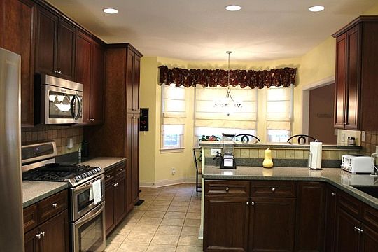 3rd image of 2630 Crystal Point Dr