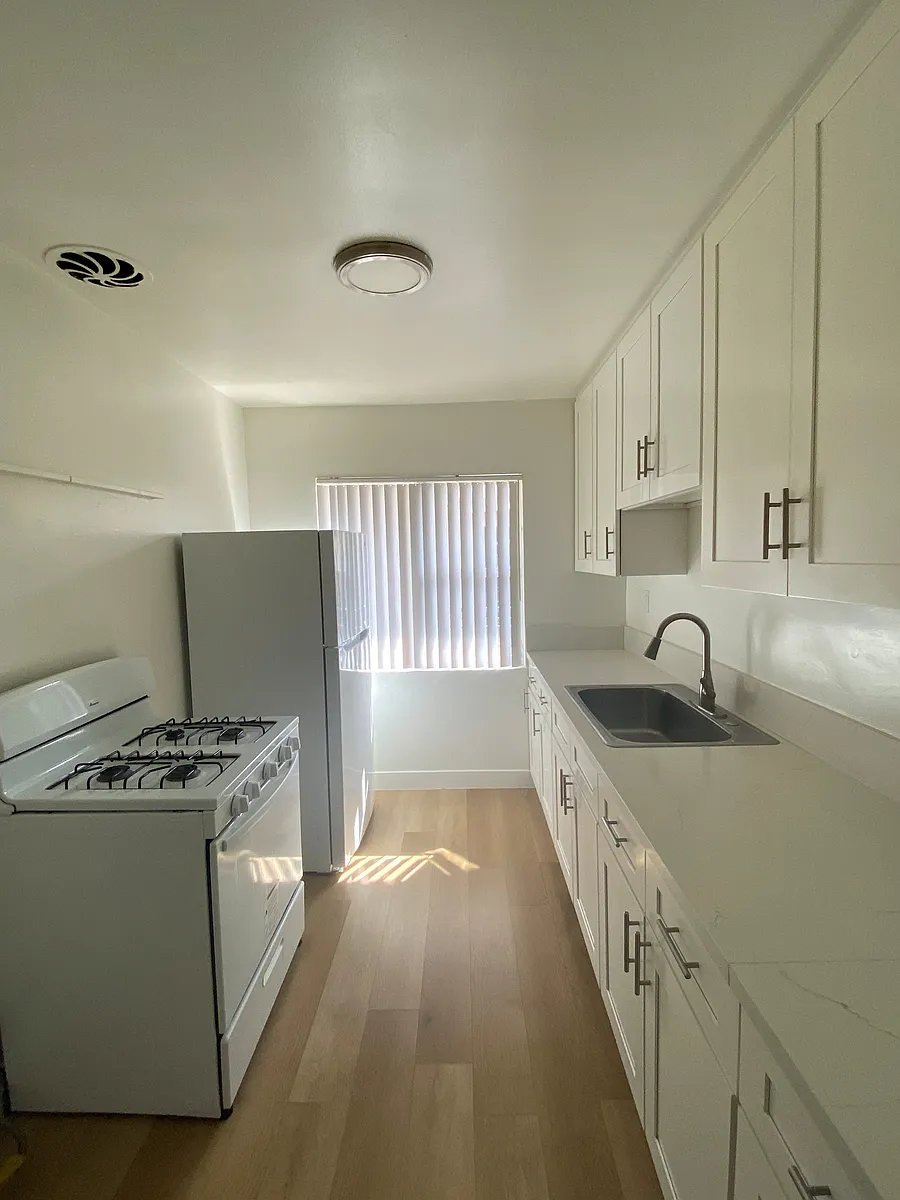 Floor plan 1 Bedroom. 1 Bathroom. 0 Half