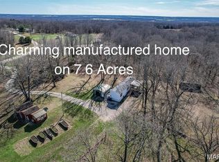 19661 Clover Rd, Lebanon, MO 65536