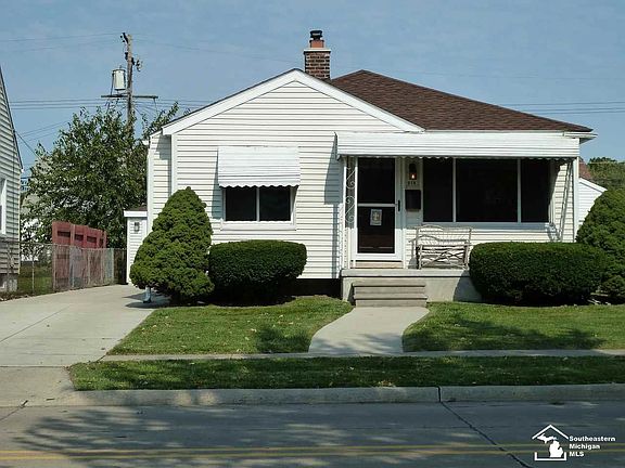 2nd image of 614 Moran Ave