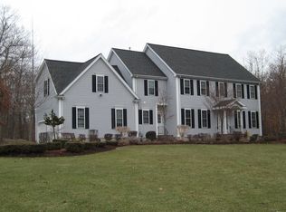 18 Fosters Run, Stoughton, MA 02072