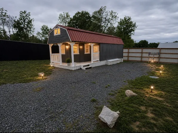 62 Railroad Dr, Martinsburg, WV 25404