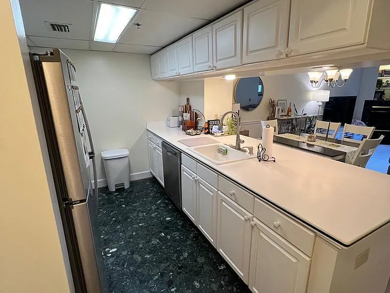 1276 N Wayne St #302 — Photo 3