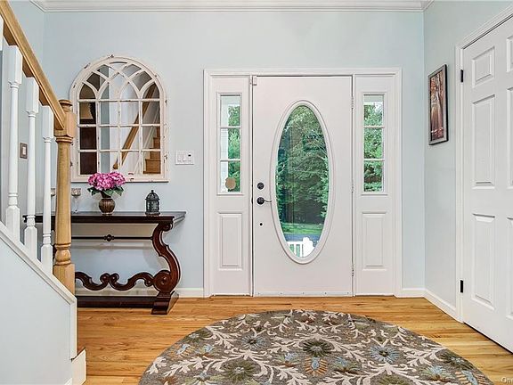 2nd image of 24 Sunset Ln