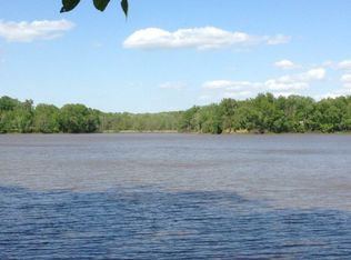 1738 Moonglow Rd, Centralia, IL 62801