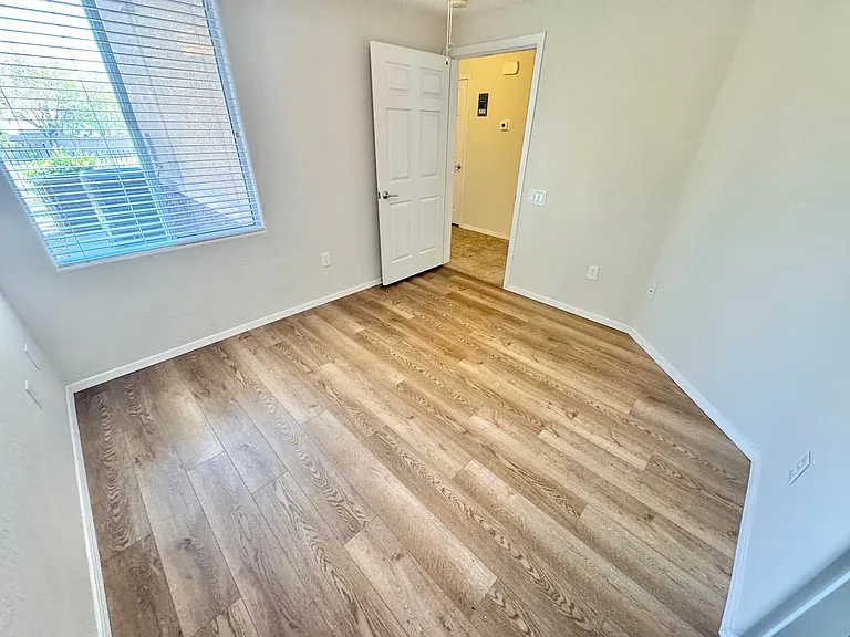 6868 Sky Pointe Dr #1036 — Photo 17