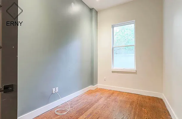 Rented by ERNY LLC | media 4