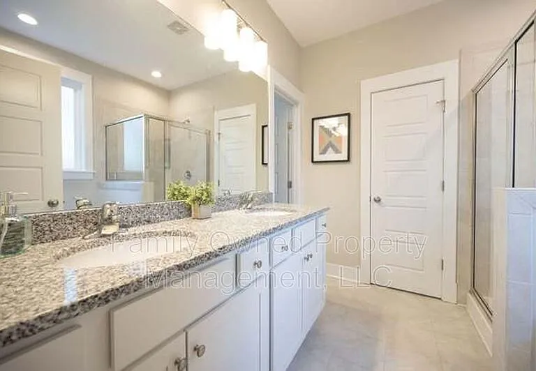 225 Whirlaway Dr — Photo 10