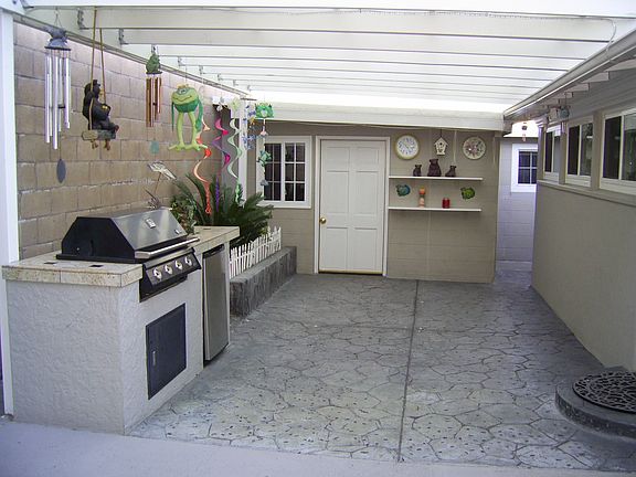 BBQ/ entertainment area
