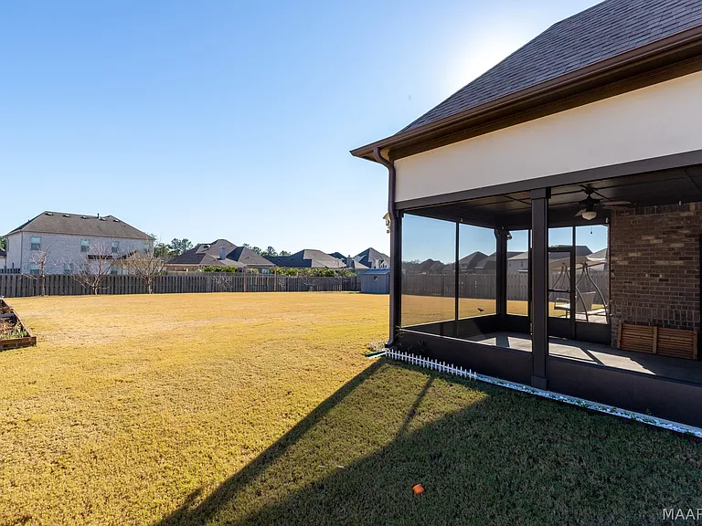 9212 Concord Park Dr — Photo 25