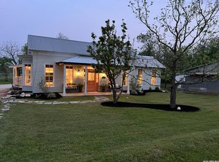 520 Live Oak St, Blanco, TX 78606