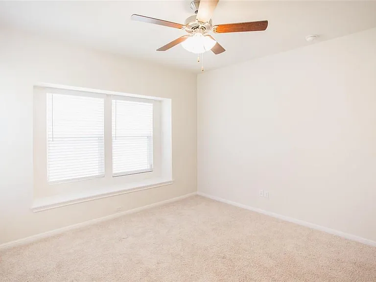 242 Mossycup Dr — Photo 20