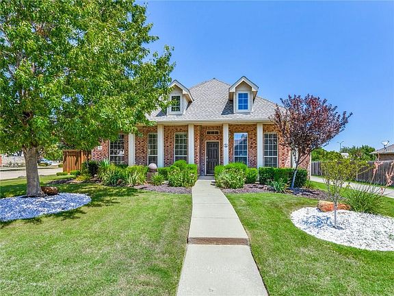 4th image of 1522 Castle Pines Dr